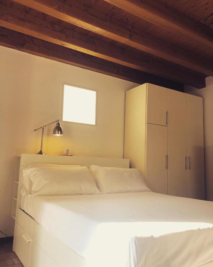 Bergamo Easy Airport Private Parking Apartment Bagian luar foto