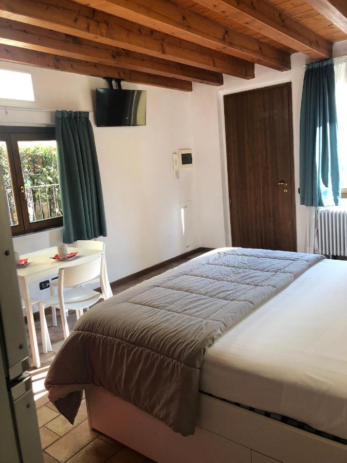 Bergamo Easy Airport Private Parking Apartment Bagian luar foto