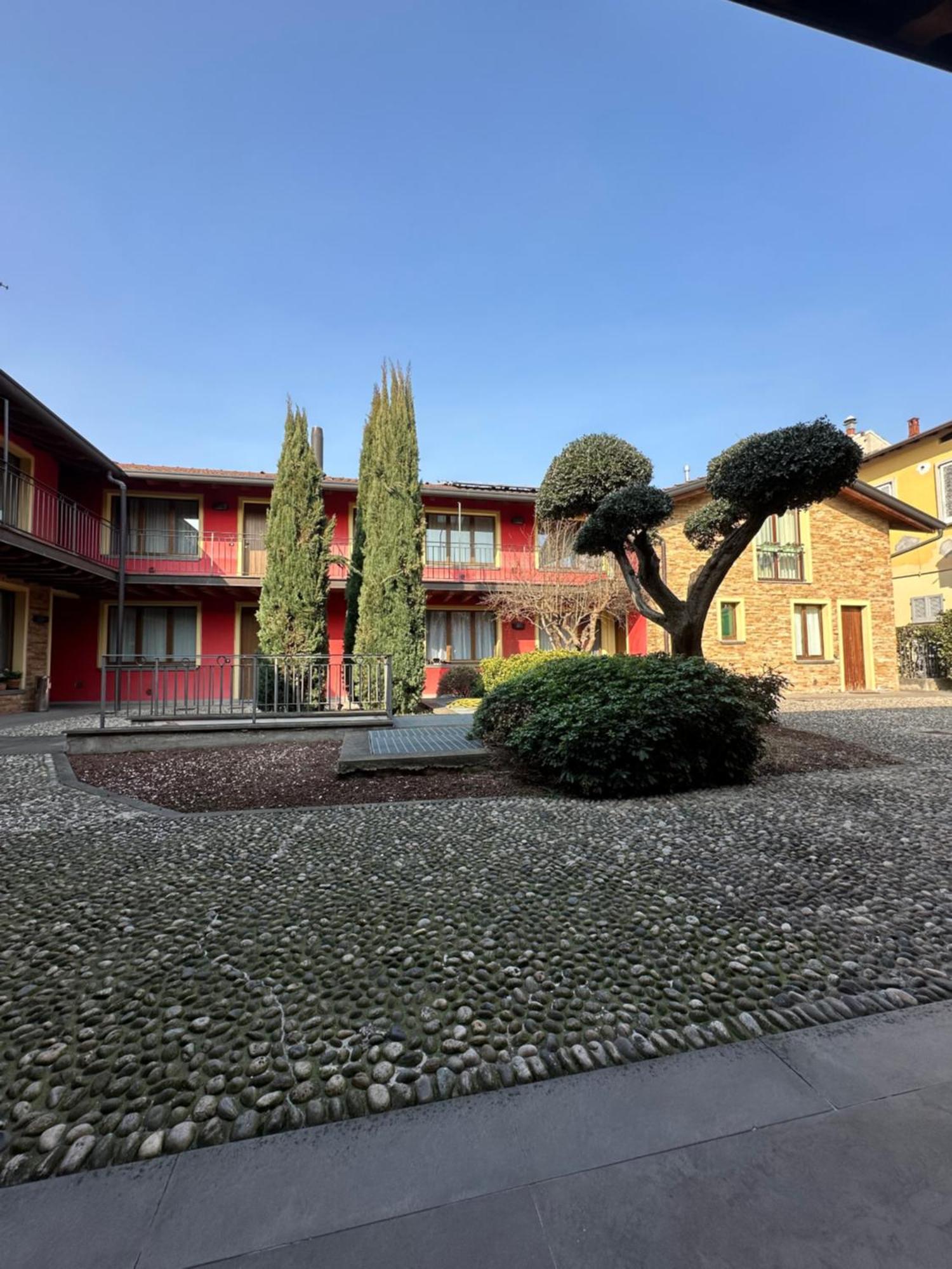 Bergamo Easy Airport Private Parking Apartment Bagian luar foto